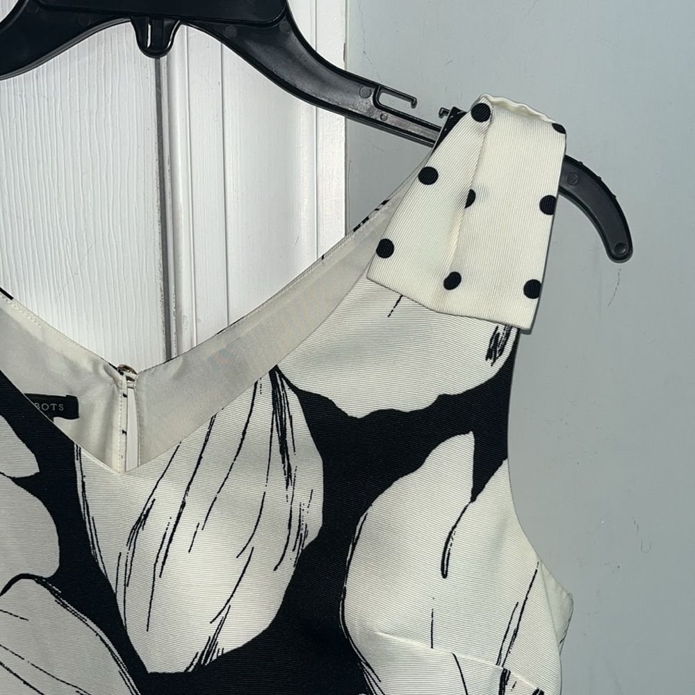 Talbots Black and White Primrose V-Neck Shell Size 6 - Picture 4 of 11